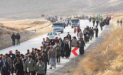 55 هزار و 400 زائر پیاده در راه مشهد