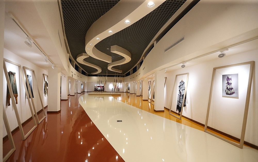 نمایشگاه نقاشی کفش و رنج‌ها