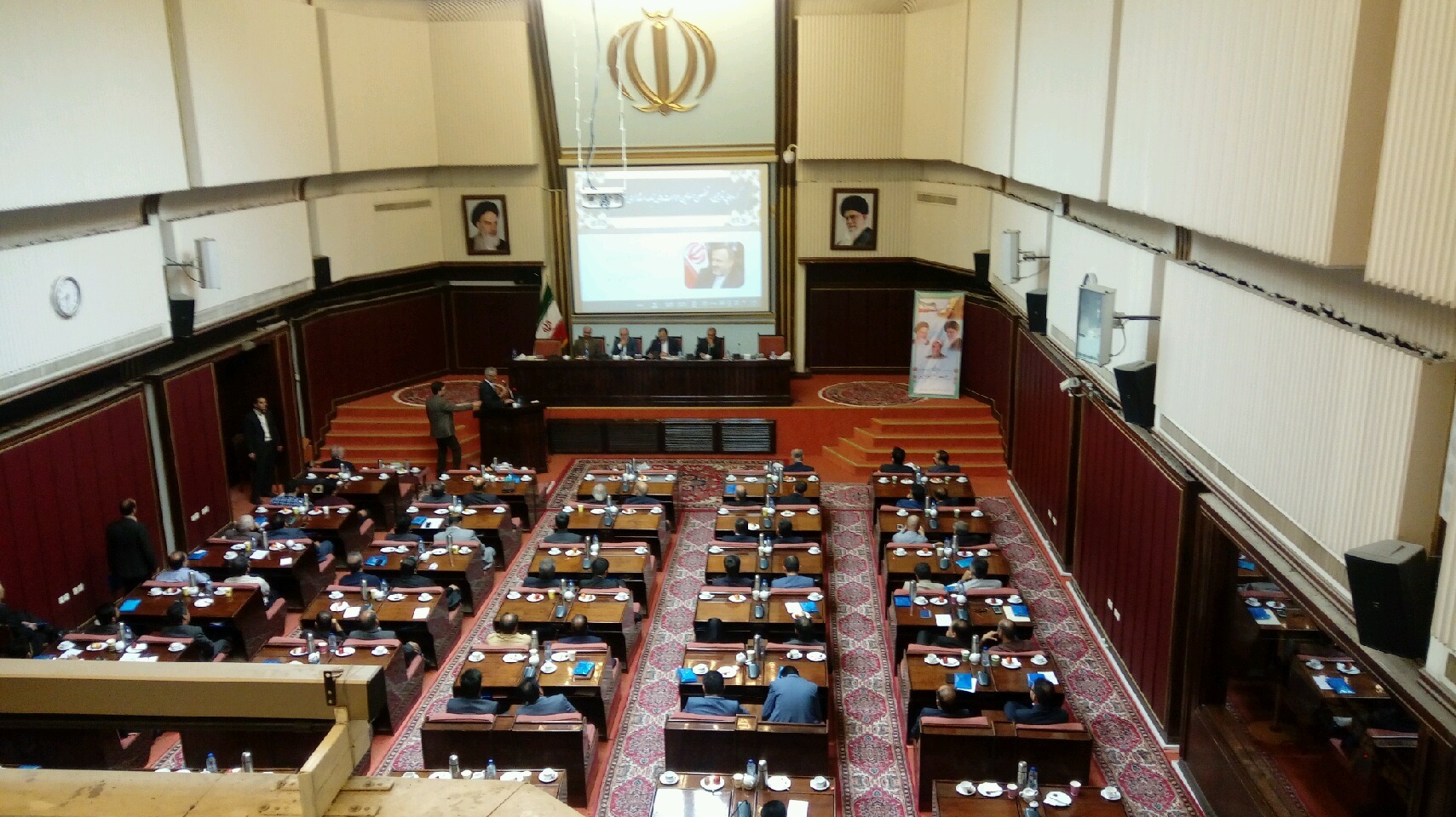 لزوم بر خورد با اخلالگران اقتصادی