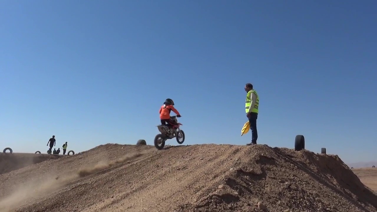 افتتاح اولین پیست موتور کراس در بشرویه