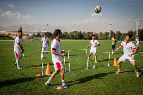 ورزشکاران زنجانی در اردوی تیم ملی فوتبال 7 نفره