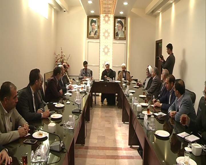 افزایش رضایتمندی مردم از مراجعه به دوایر دولتی در دستور کار افزایش رضایتمندی مردم از مراجعه به دوایر دولتی در دستور کار