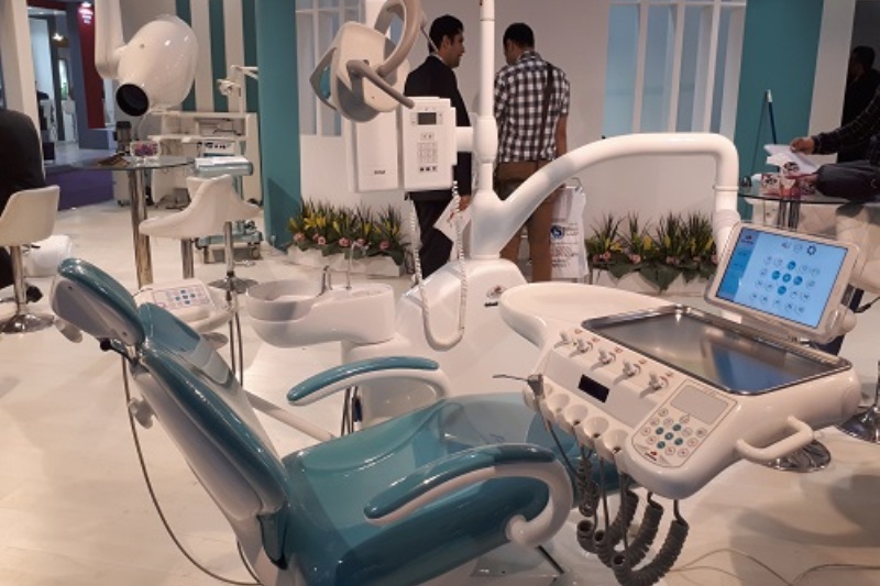 معرفی یک واحد ساخت پروتزهای دندانی در قزوین به مراجع قضایی معرفی یک واحد ساخت پروتزهای دندانی در قزوین به مراجع قضایی