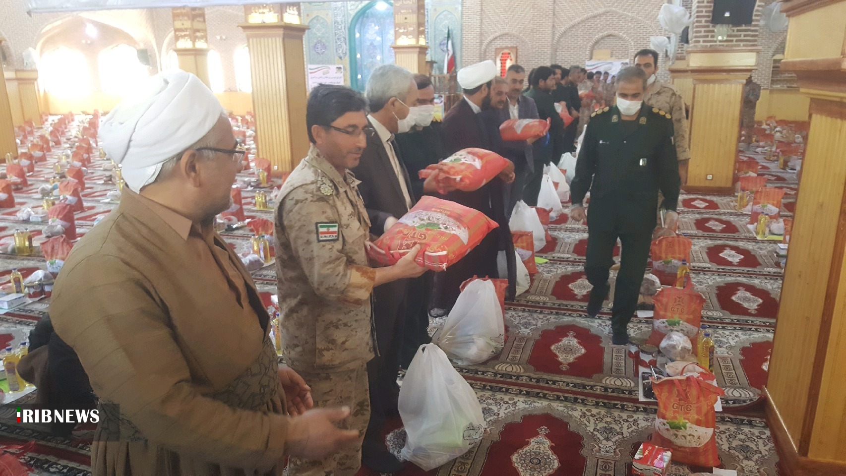 توزیع یک هزار بسته معیشتی