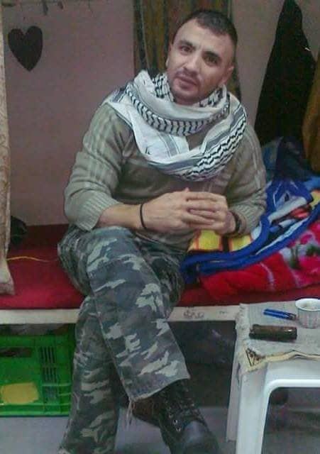 ديدار اسير فلسطيني با فرزندش پس از دو دهه زندان