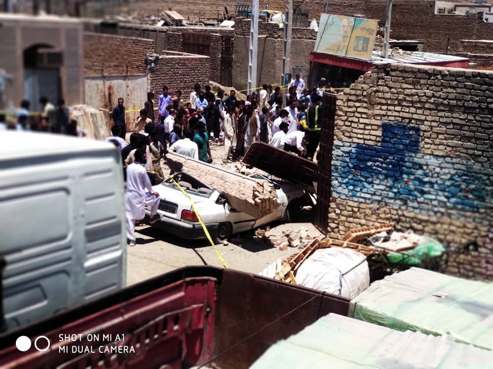 آوار دیوار در زاهدان و جان باختن یک نفر آوار دیوار در زاهدان و جان باختن یک نفر