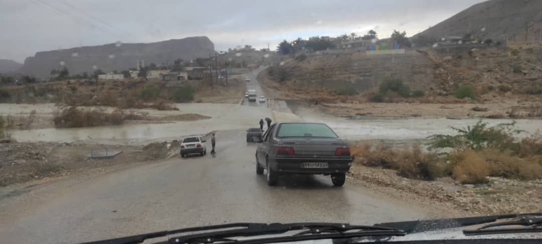 بسته شدن جاده بندرخمیر به بندرعباس