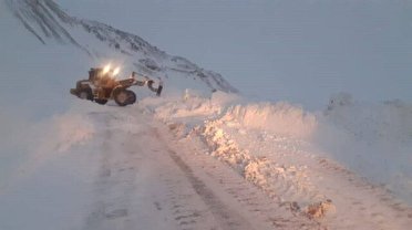 راه ۱۲۴ روستا در استان اردبیل همچنان بسته است