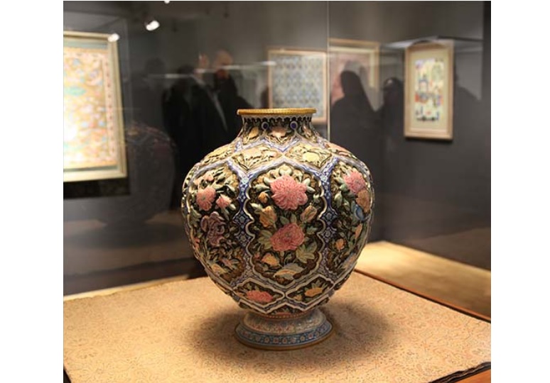 نمایشگاه آثار هفتمین جشنواره بین‌المللی صنایع‌دستی و هنر‌های سنتی فجر افتتاح شد