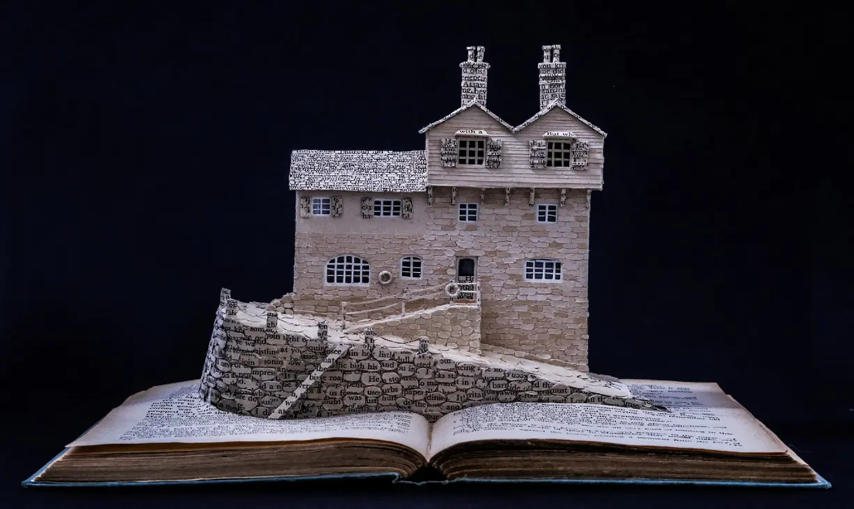 مجسمه‌هایی شگفت‌انگیز از جنس صفحات کتاب