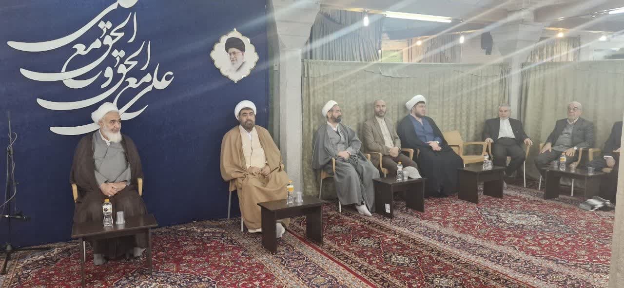 سیره و سنت اهل بیت مورد توجه مداحان باشد سیره و سنت اهل بیت مورد توجه مداحان باشد