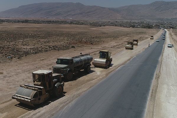 بهسازی و آسفالت ۹۱۵ کیلومتر راه روستایی فارس