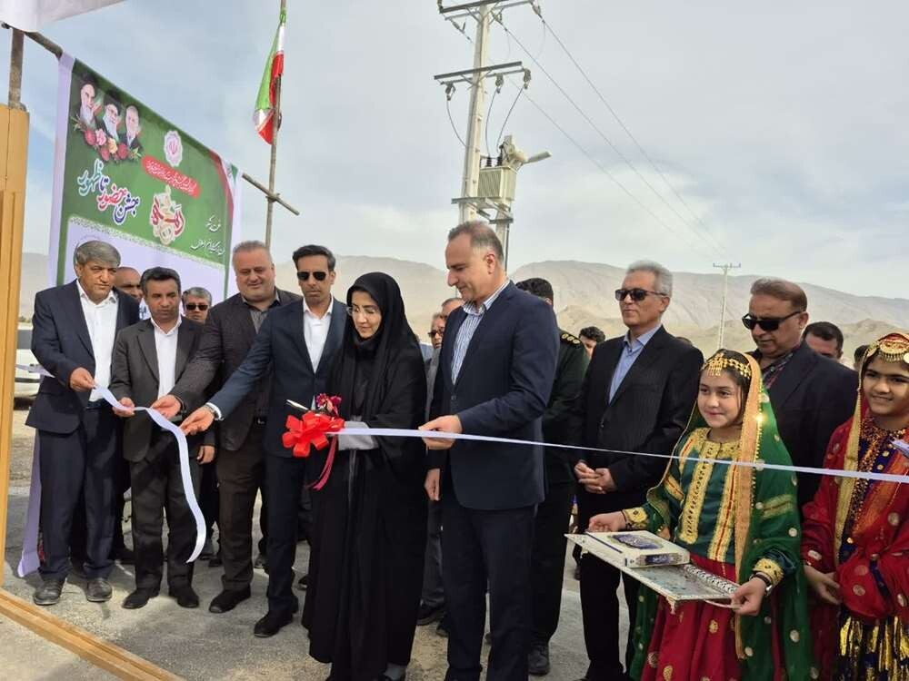 نخستین واحد پرورش مرغ تخم‌گذار ۱۲۰ هزار قطعه‌ای هرمزگان در بستک به بهره‌برداری رسید.