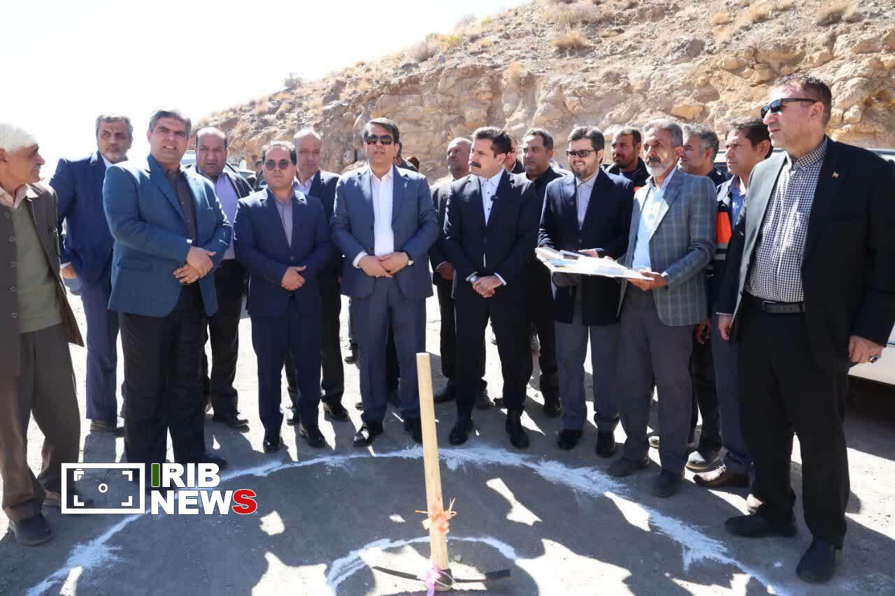 کلنگ زنی راه دسترسی بندر هنزا رابر کلنگ زنی راه دسترسی بندر هنزا رابر