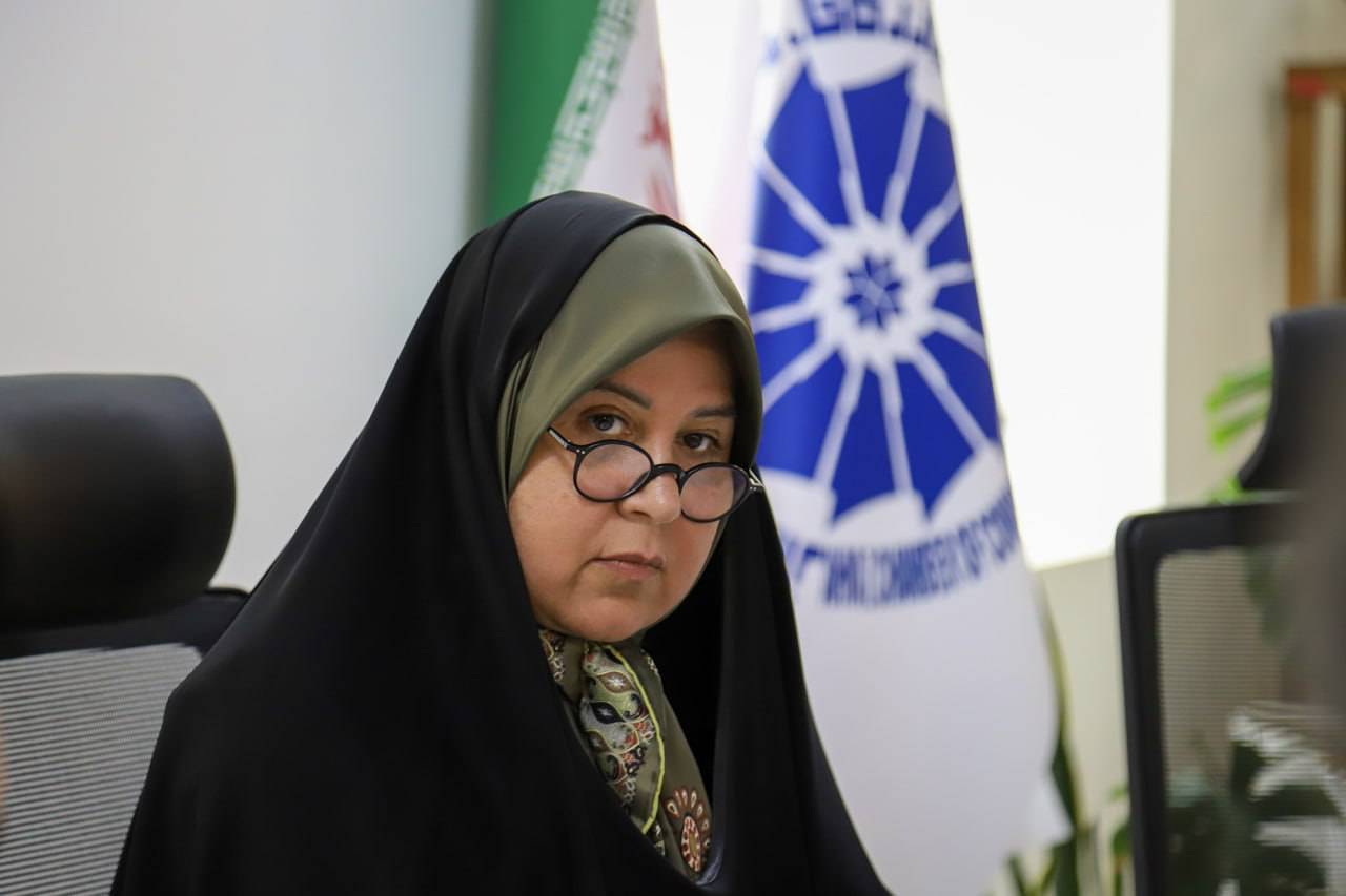 دلالان مانع از تغییر سطح عمومی قیمت‌ها با وجود ریزش ارزش دلار