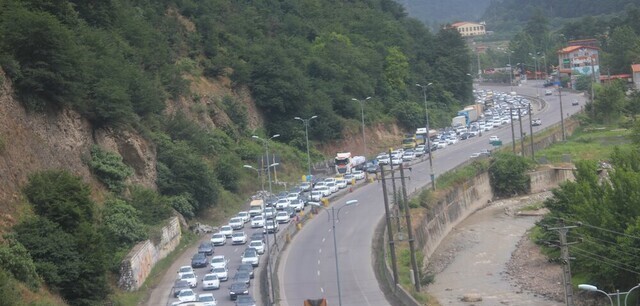 حذف موقت پرداخت عوارض برای تسهیل تردد خودروها حذف موقت پرداخت عوارض برای تسهیل تردد خودروها