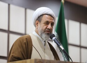 ایران در سایه اسلام: تمدنی که استکبار را به چالش کشیده است.