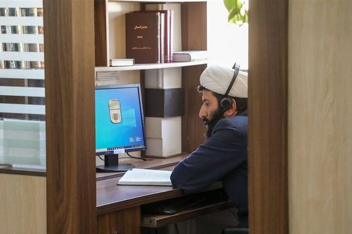 پاسخگویی ۴۰۰ کارشناس دینی در حرم رضوی