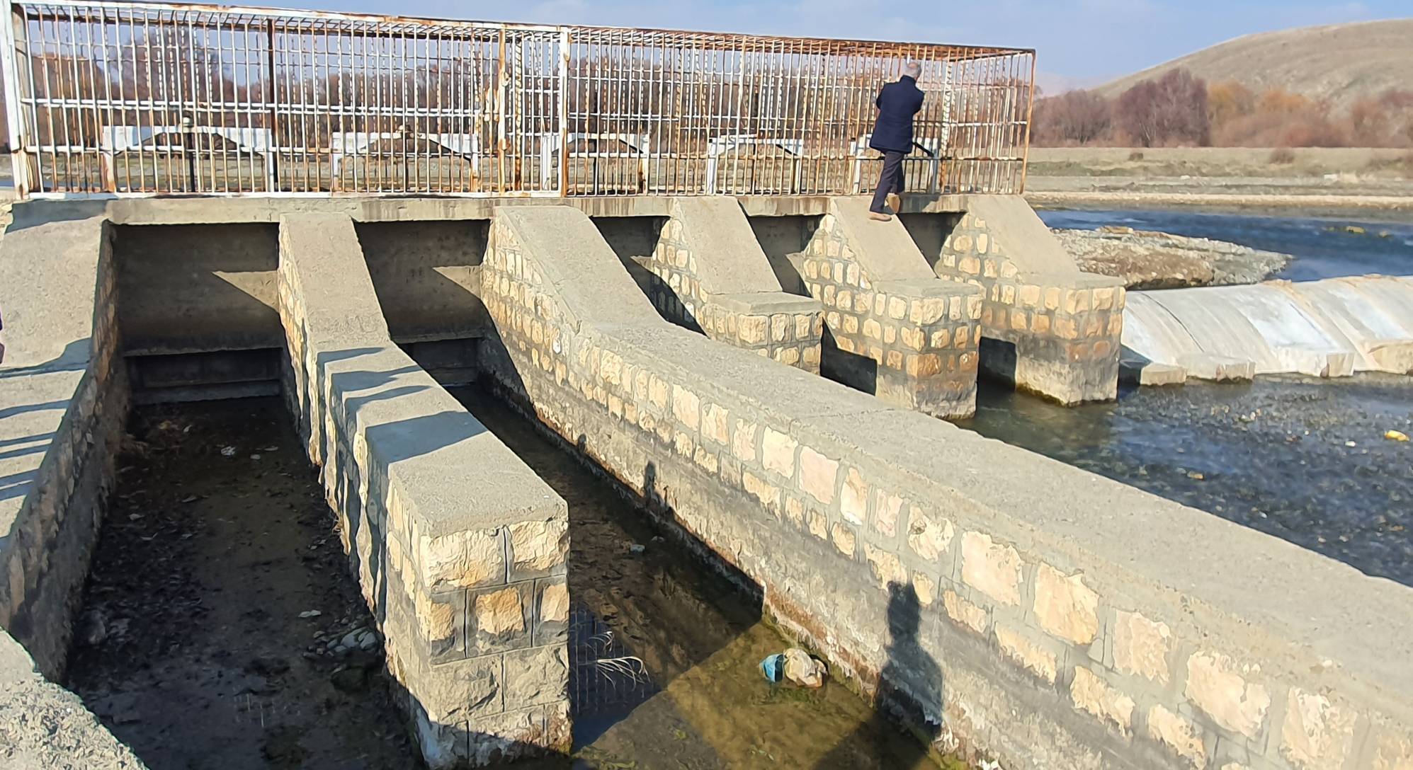 ضرورت تأمین حقآبه دریاچه ارومیه در سال آبی جاری ضرورت تأمین حقآبه دریاچه ارومیه در سال آبی جاری