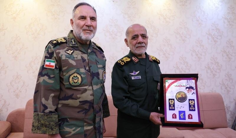 سرلشکر عبداللهی: خون شهدای جنگ ۱۲ روزه باعث همبستگی ملی شد سرلشکر عبداللهی: خون شهدای جنگ ۱۲ روزه باعث همبستگی ملی شد