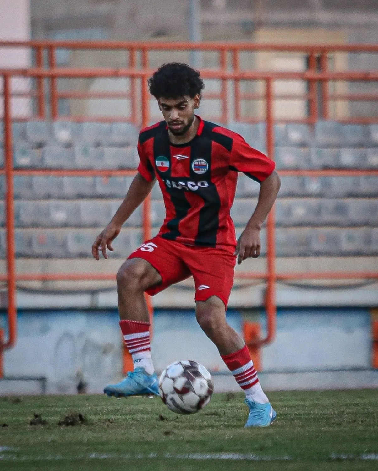 پیروزی تیم فوتبال فولاد هرمزگان مقابل استقلال زاهدان