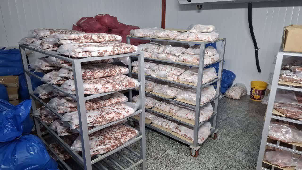 کشف بیش از ۳ تن گوشت فاسد در شهرستان نقده کشف بیش از ۳ تن گوشت فاسد در شهرستان نقده