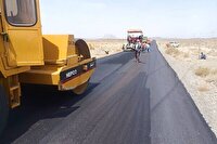آسفالت پنج هزار متر مربع معابر روستای عباس رستم شهرستان زهک