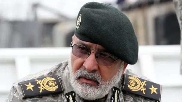۱۰ هزار دانشجوی ارتشی مأمور امداد و نجات مراسم تشییع رهبر انقلاب هستند ۱۰ هزار دانشجوی ارتشی مأمور امداد و نجات مراسم تشییع رهبر انقلاب هستند