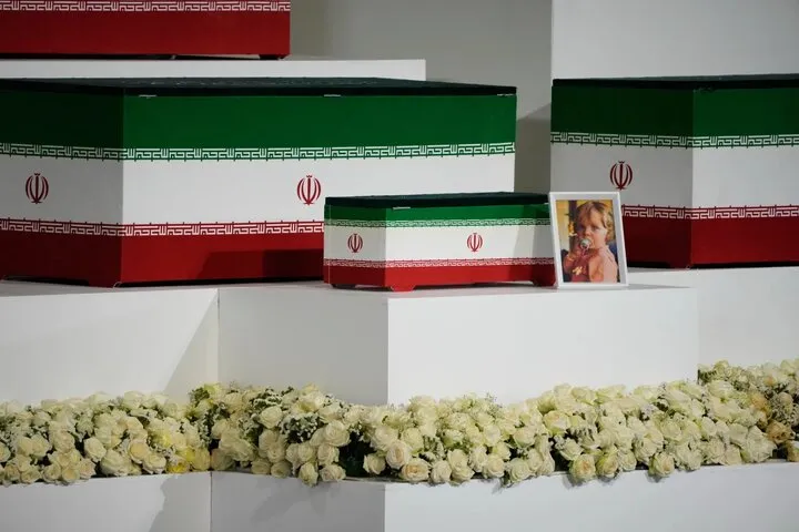 بازتاب مراسم وداع با رهبر شهید ایران در رسانههای خارجی بازتاب مراسم وداع با رهبر شهید ایران در رسانههای خارجی