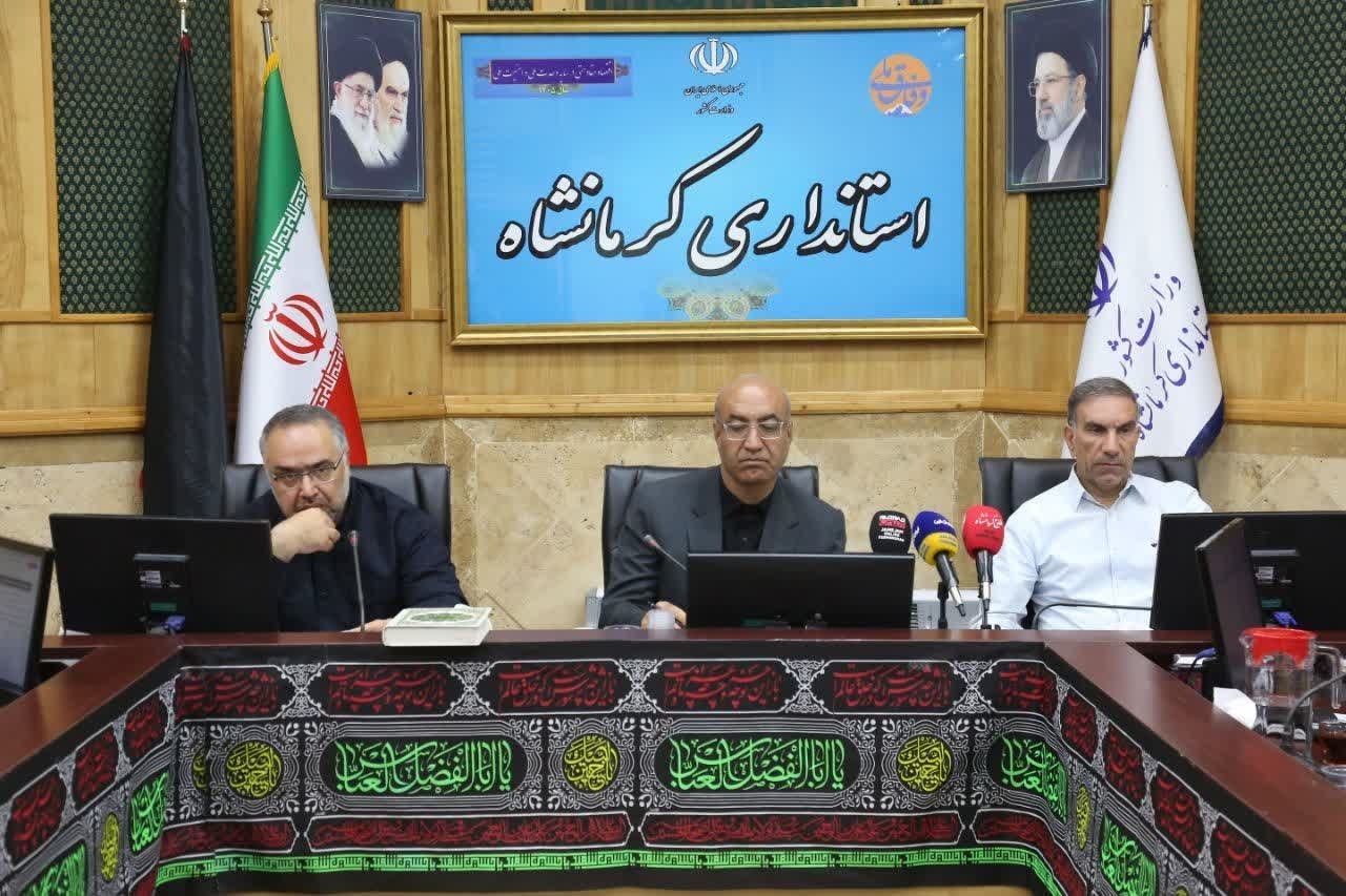 تأکید شورای مسکن کرمانشاه بر تسریع اجرای طرحهای نهضت ملی مسکن تأکید شورای مسکن کرمانشاه بر تسریع اجرای طرحهای نهضت ملی مسکن