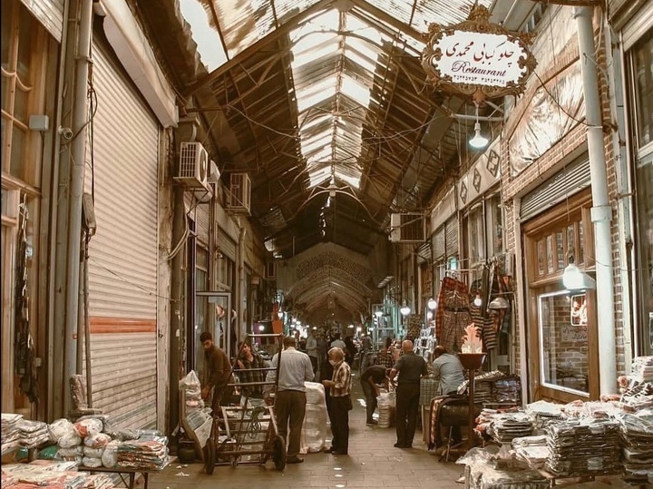 بازار کلاه فروشان تبریز زنده می شود بازار کلاه فروشان تبریز زنده می شود