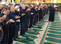 نماز جماعت ظهر تاسوعا در بوشهر اقامه شد