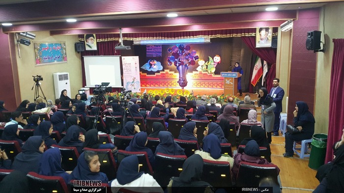 جشنواره قصه گویی منطقه ۲کشور 
کانون پرورش فکری کودکان و نوجوانان لرستان

عکس: کیومرث منصوری